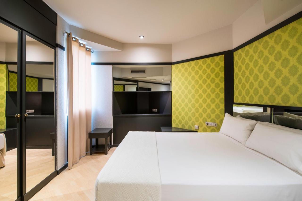 Hotel Punt 14 Gavà Esterno foto